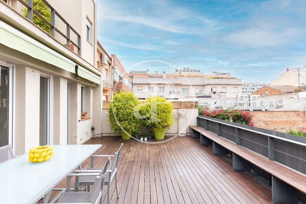 Terrasse - Luxury Townhouse with Pool in Sabadell Centre