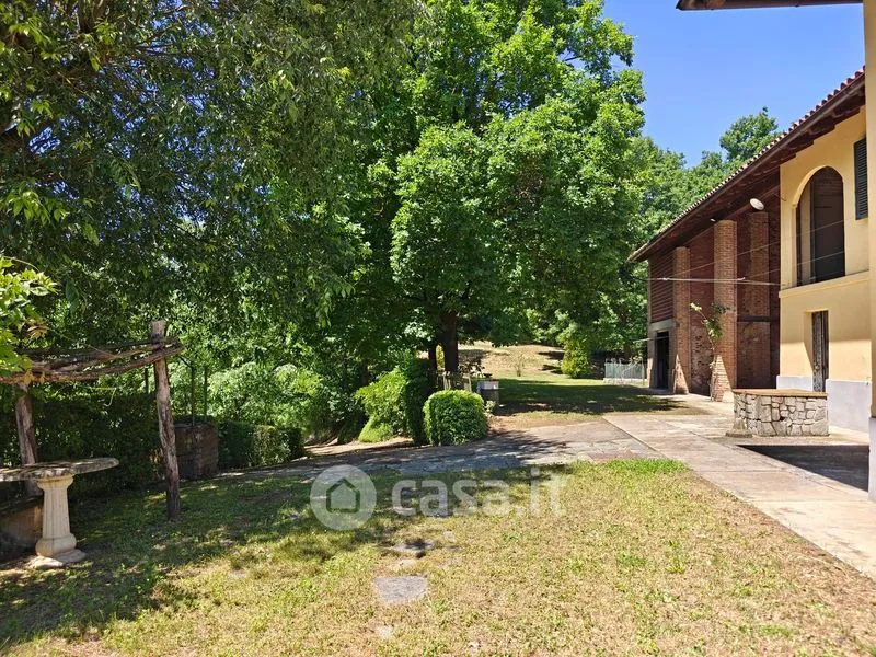 Jardin - Rustic Farmhouse with Land in Valmaggiore, Asti