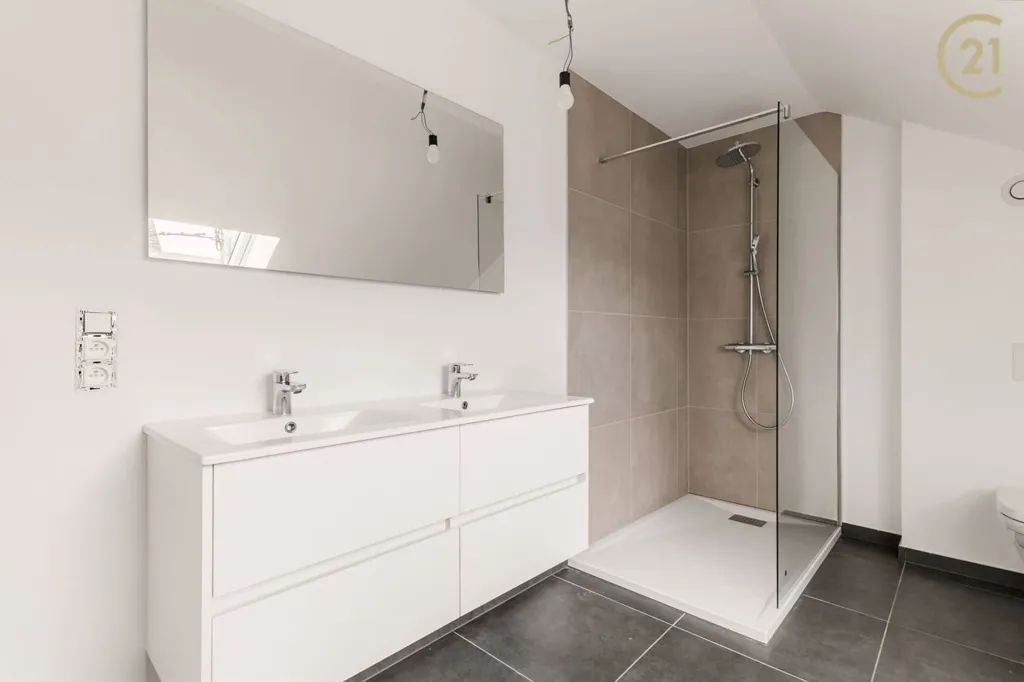 3-bedroom apartment in Jambes
