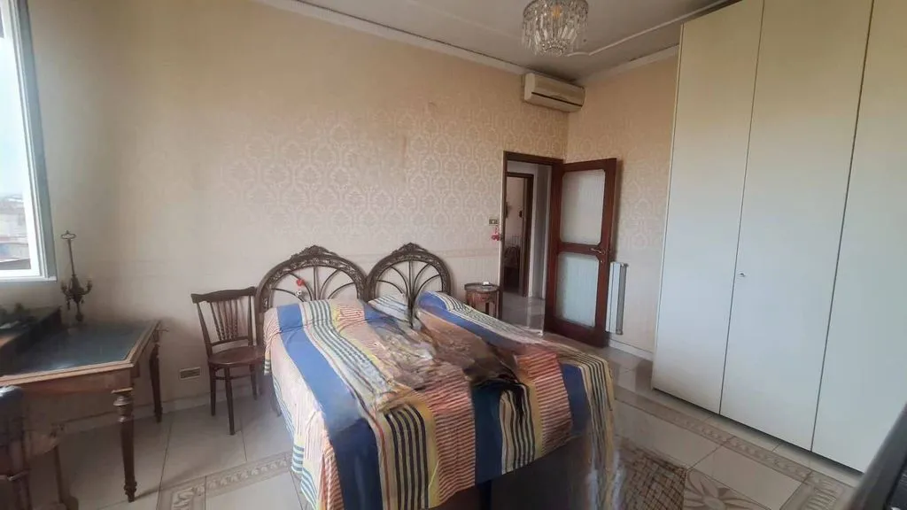 Magamistoad - Luxury Penthouse with Triple Exposure in Naples