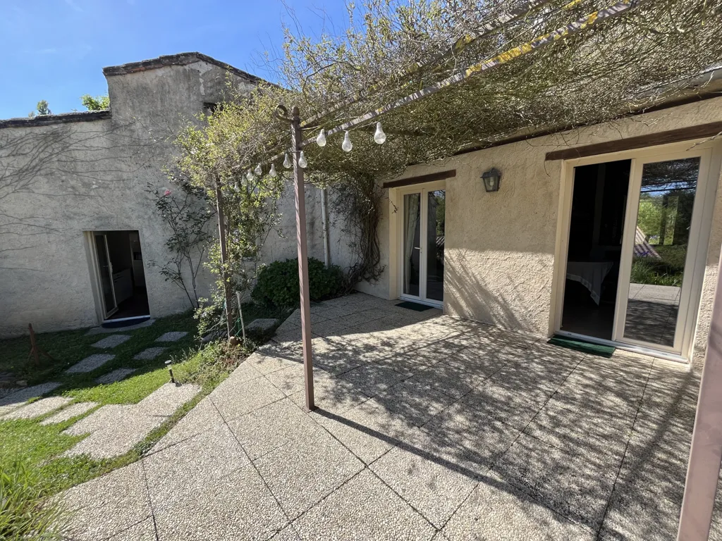 Terrass - Character House with Valley View in Thouars