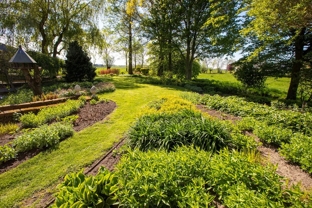 Aed - Charming Landhouse with Parkland in Linschoten