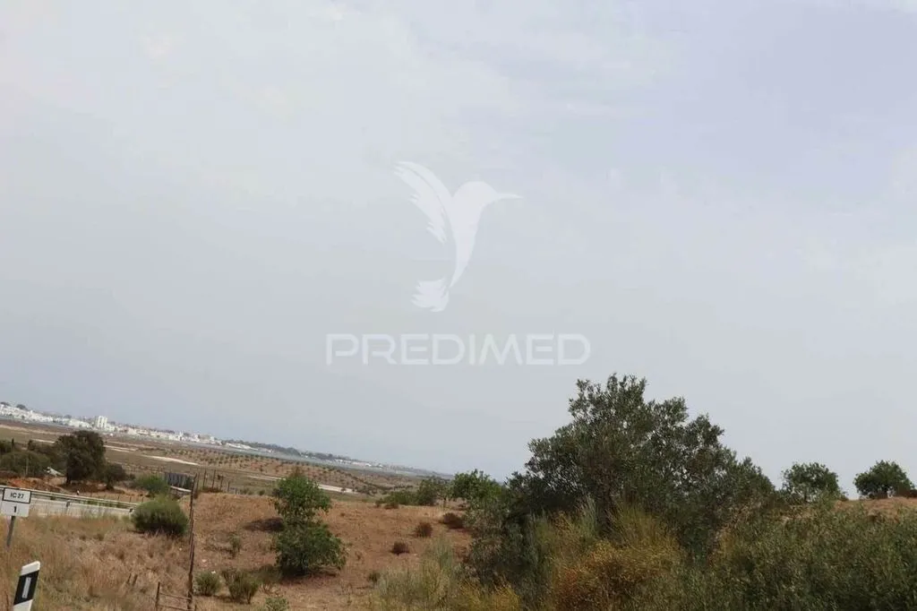Aed - Development Land with River View in Castro Marim