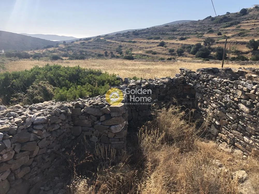 Garden - Corner Plot with View in Paros