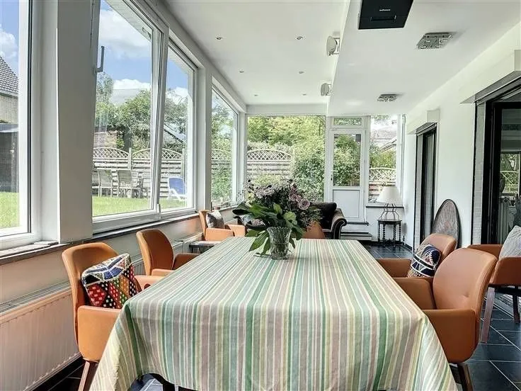 Maison 6 chambres à BE
