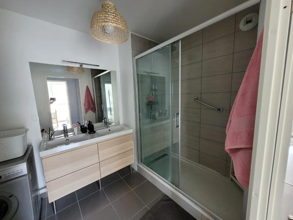 Vannitoad - Flat with Balcony in Loos