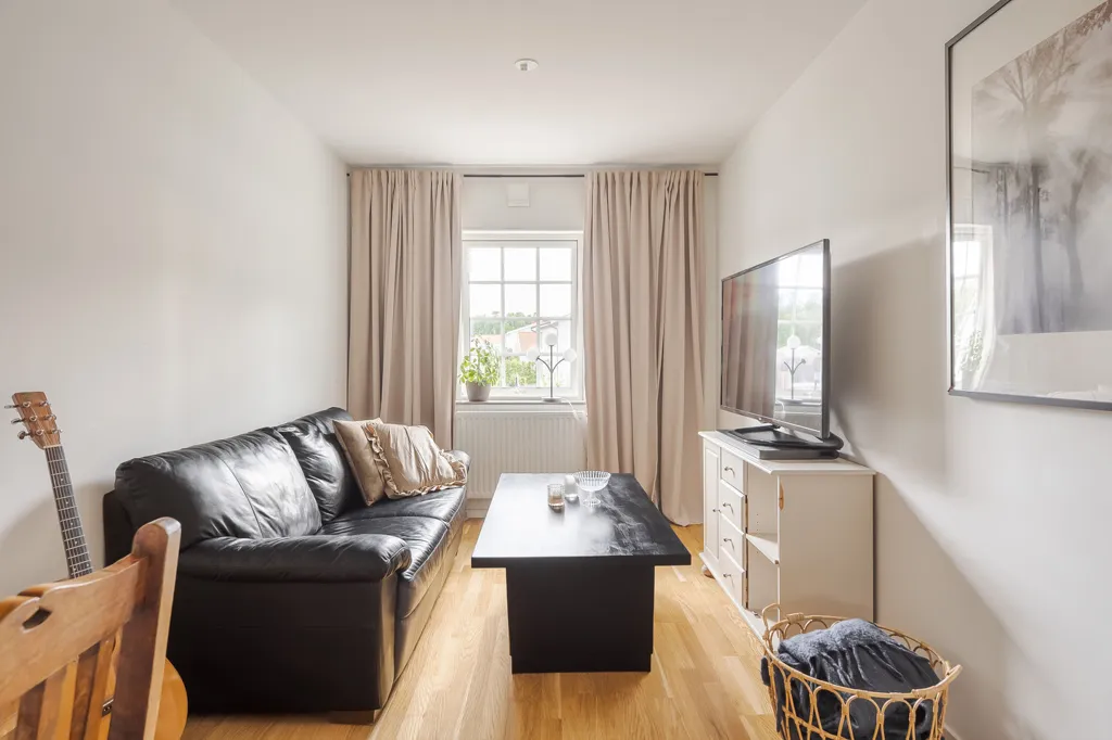 Living Room - Modern Flat with Balconies in Hasslum