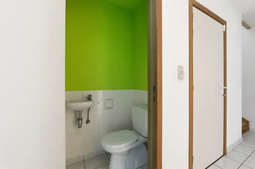 Salles de bain - Maison avec Terrasse et Jardin à Riemst