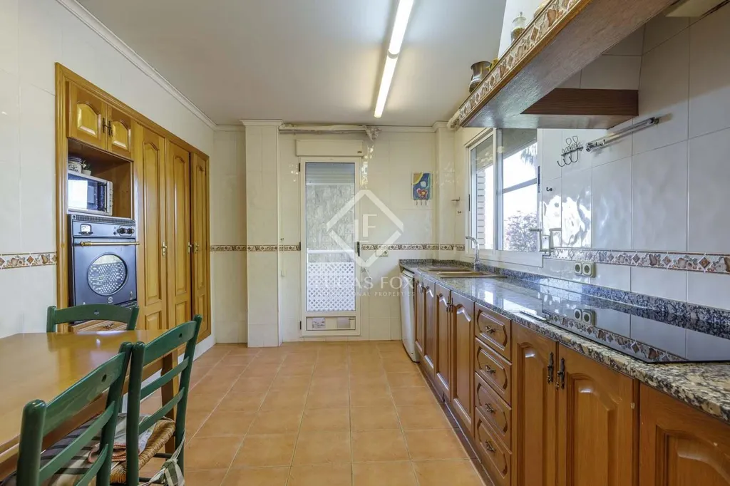 Cuisine - Villa with Pool in Alfinach, Puçol