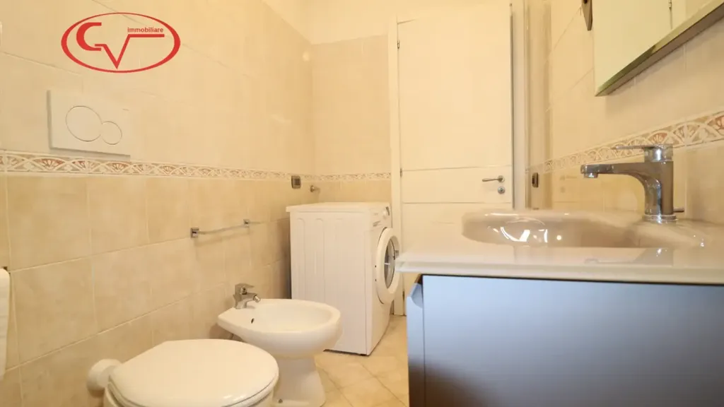 Salles de bain - Modern Apartment with Garden in Montevarchi
