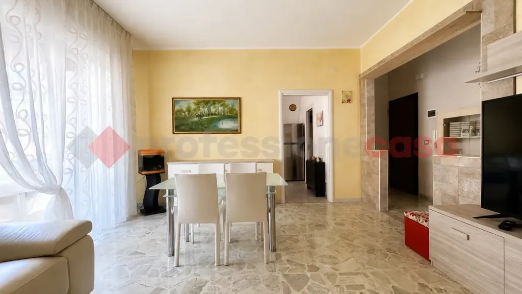 Elutuba - Spacious Apartment with Balcony in Siracusa