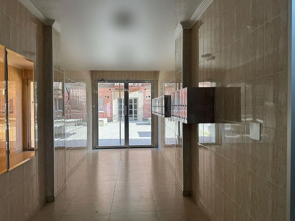 hallway_entrance