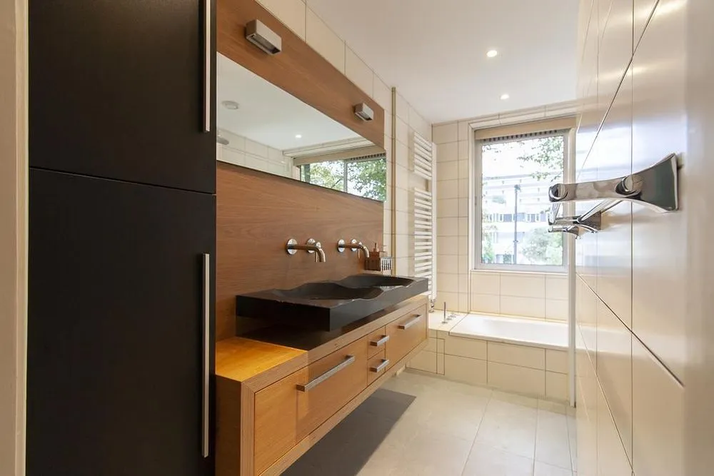 Appartement 6 pièces à Amsterdam