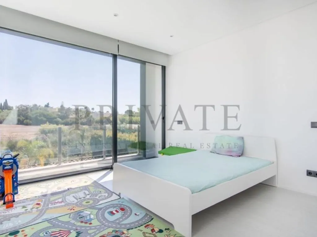 Magamistoad - Contemporary Villa with Golf Views in Vilamoura