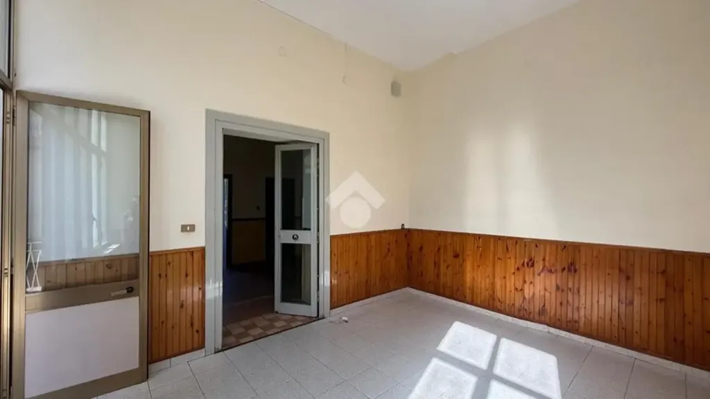 Toad - Three-Bedroom Flat with Terrace in Melito di Napoli