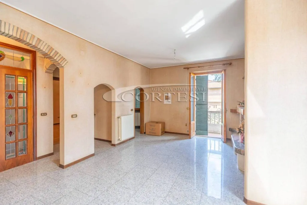 Esik - Three-Unit House with Private Garden in Città di Castello