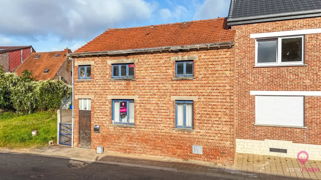Esterno - Renovatable House with Garden in Heers
