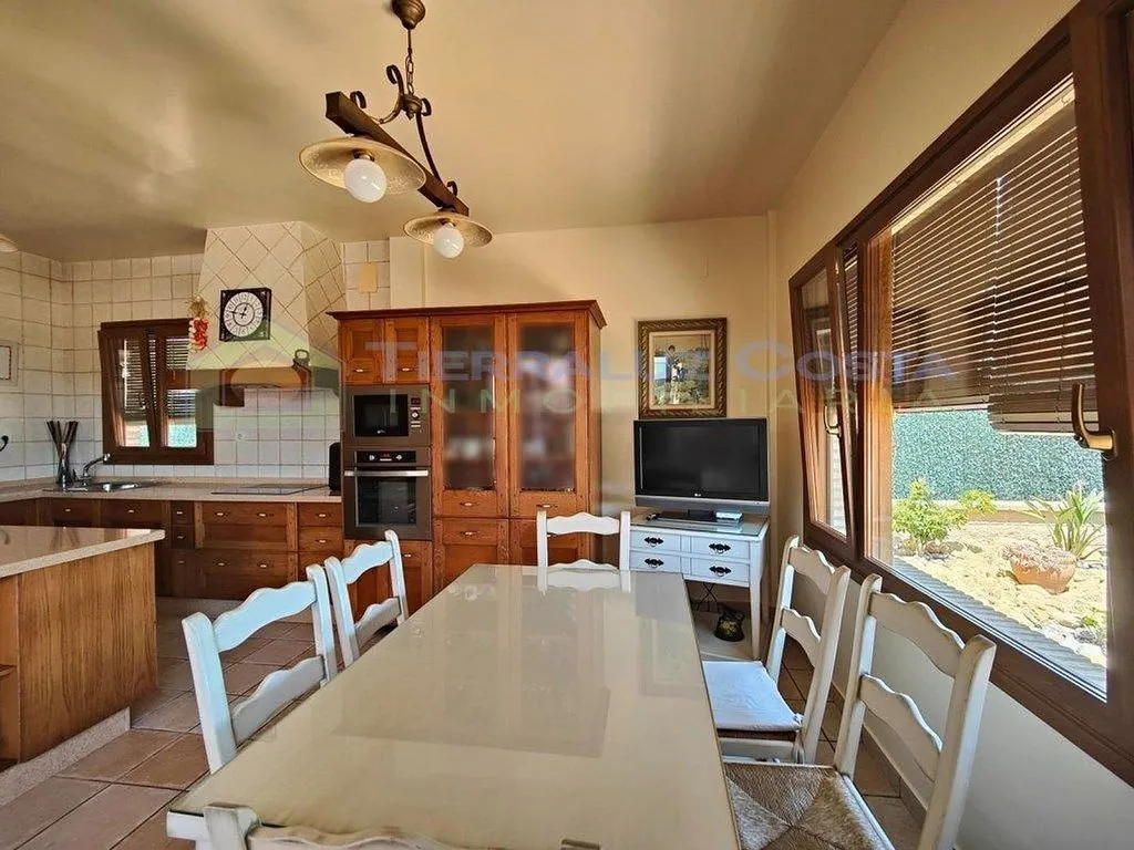 Cuisine - Chalet with Pool and Terraces in Lepe