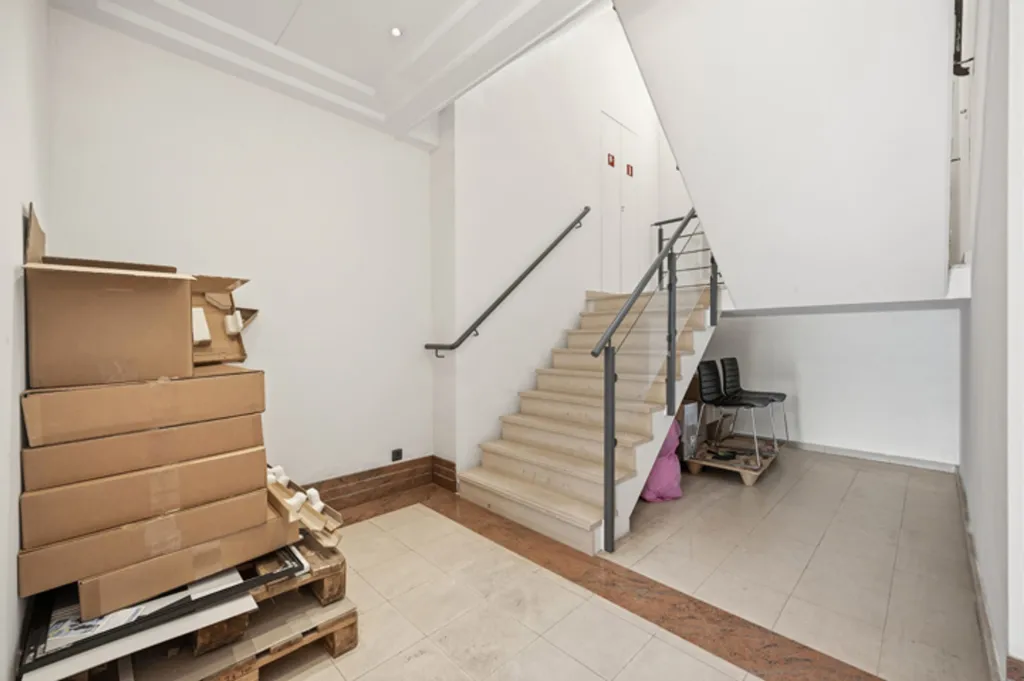 Toad - Office Space with Conversion Permit in Central Location