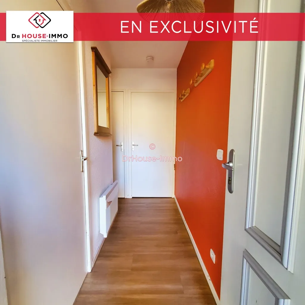 Esik - Furnished Flat with Pool in Super-Besse