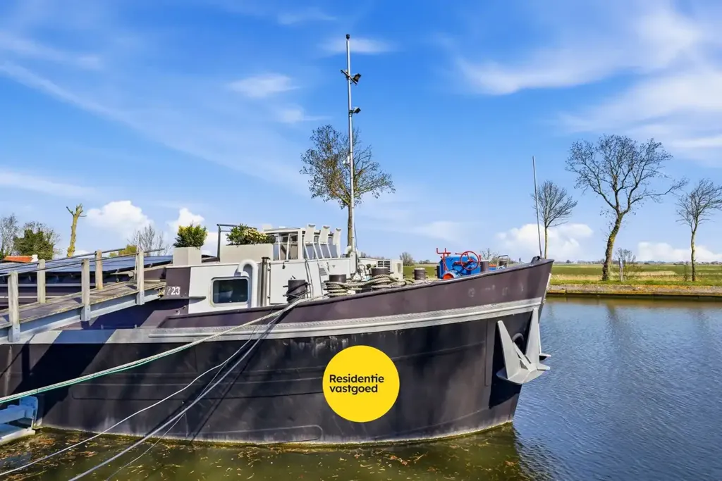 Välivaade - Unique Houseboat with B&B in Plassendale