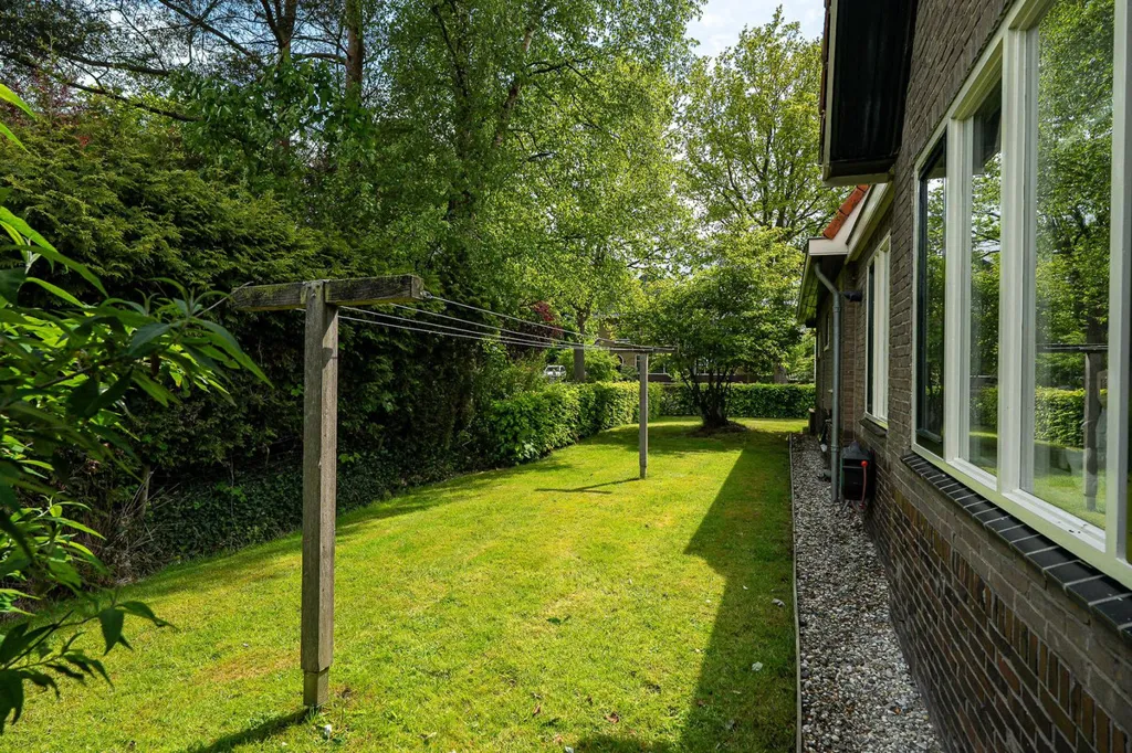 Aed - 1930s House with Garden in Terwispel