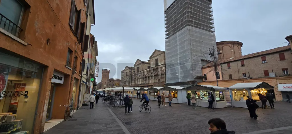 Established Bar in Ferrara's Historic Centre