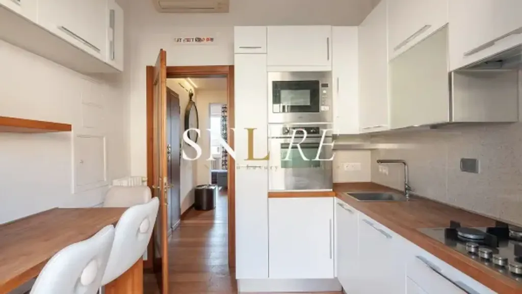 Cuisine - Luxury Apartment with Balcony in Florence