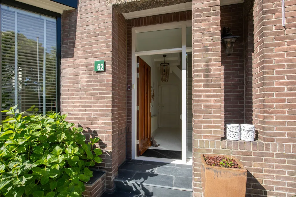 Välivaade - Villa with Boat Mooring in Aalsmeer