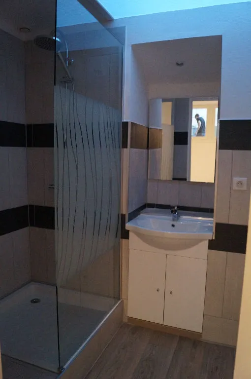 Vannitoad - 2-Bedroom Apartment in Brissac-Quincé