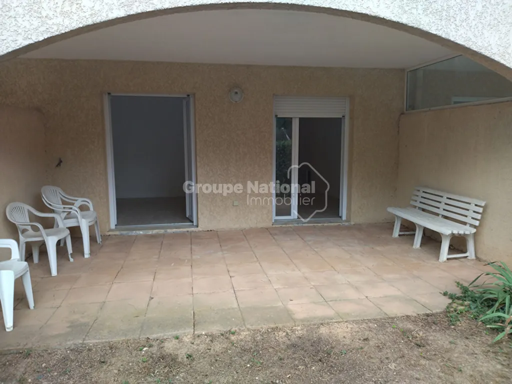 Terrace - Studio with Garden in Senior Residence, Le Thoronet