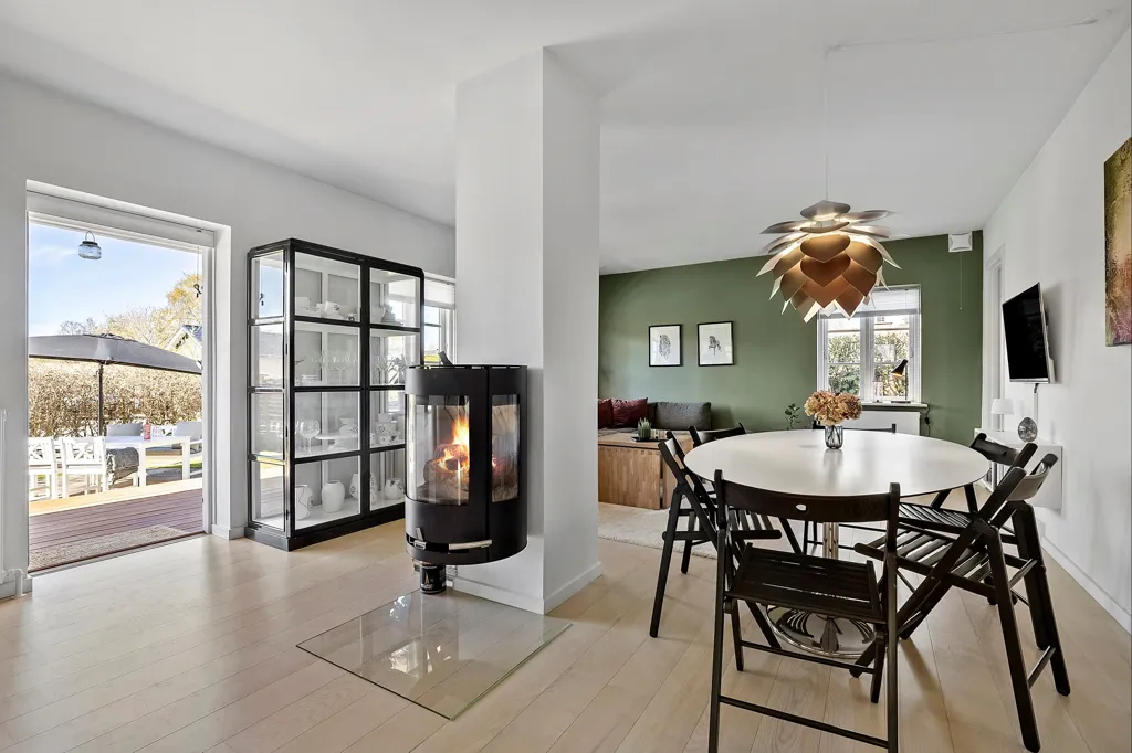 Salle à manger - Modern Villa with Garden in Græsted