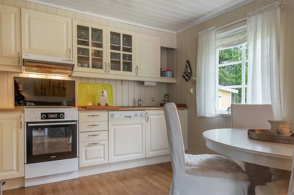 Cuisine - Cottage with Large Garden in Sparsnäs