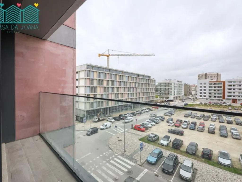 Balcon - Luxury 3-Bedroom Apartment in Aveiro