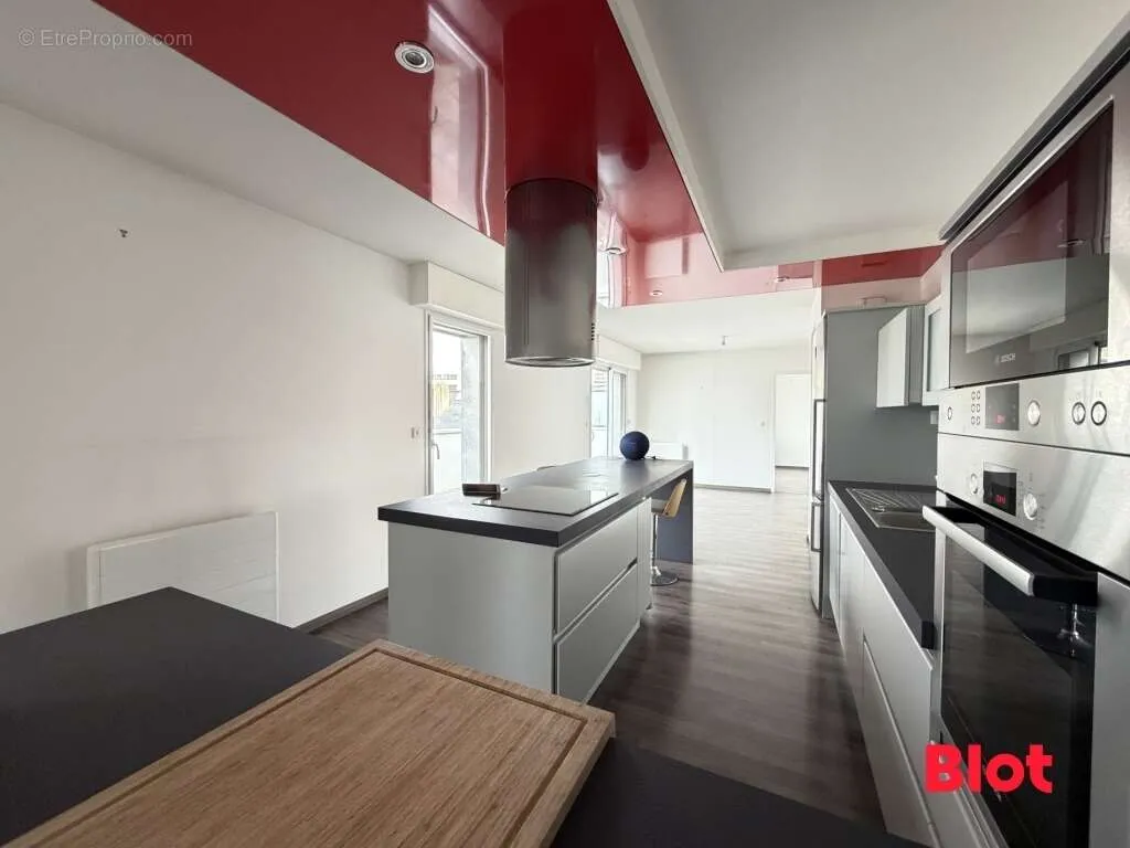 Cuisine - Appartement 4 Pièces avec Terrasse au Mail à Rennes