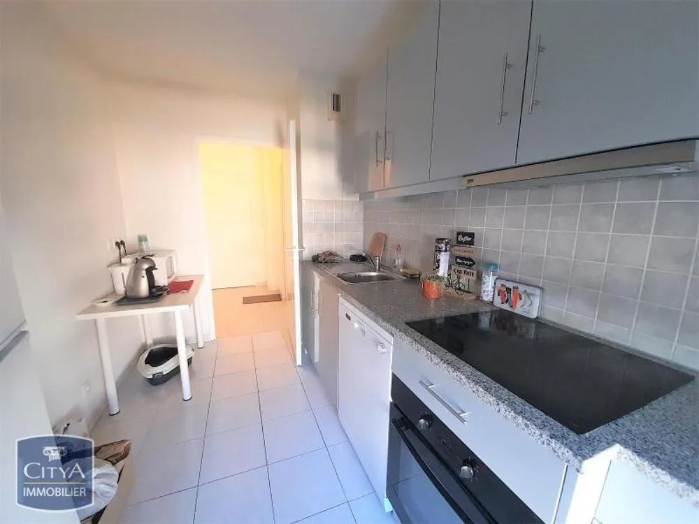 Cuisine - Appartement 3 Pièces avec Balcon à Limoges
