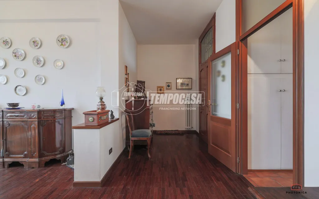 Entrée - Spacious Flat with Historic Views in Ravenna