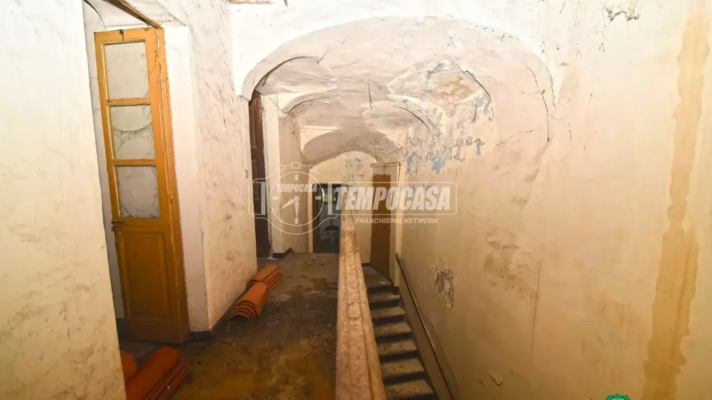 Toad - Independent House with Balcony in Rocca Canavese