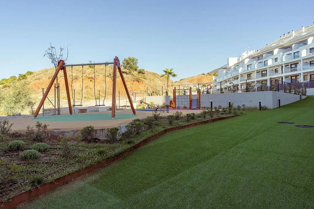 Jardin - 2-Bedroom Apartment with Pools in Torreblanca