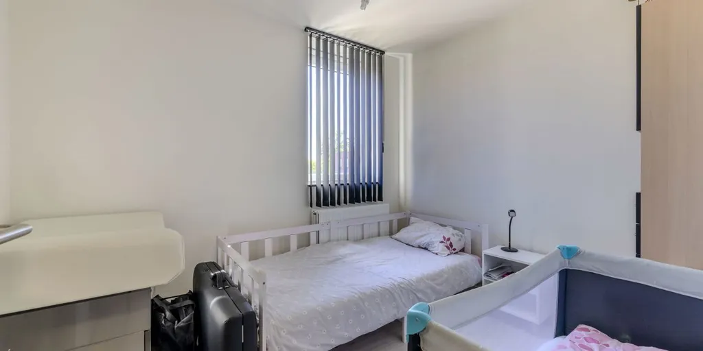 Chambres - Maison Moderne avec Espace Vert à Balen
