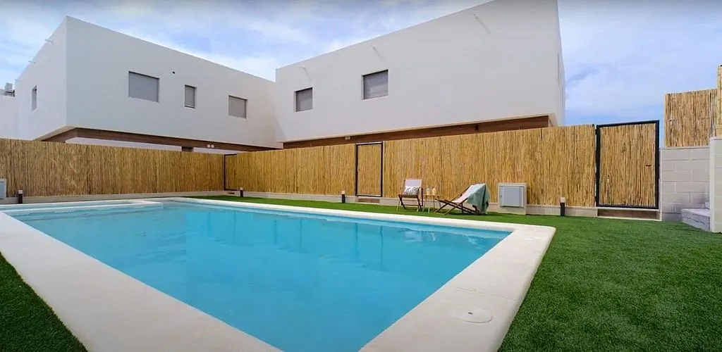 Bassein - Semi-Detached House with Pool in Orihuela Costa