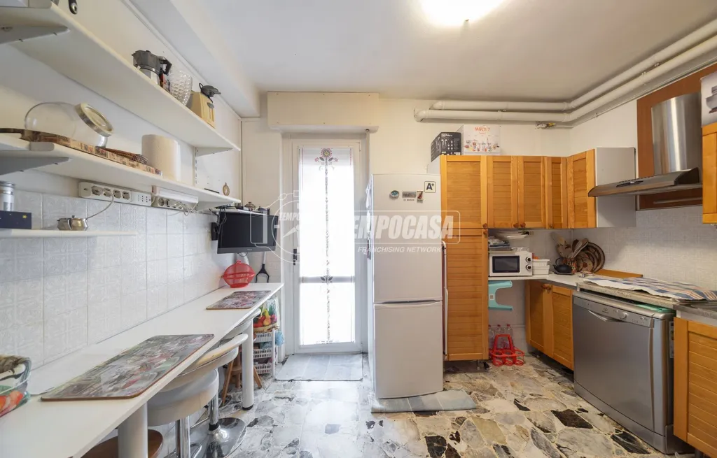 Köök - Apartment with Balcony in Central Bulciago