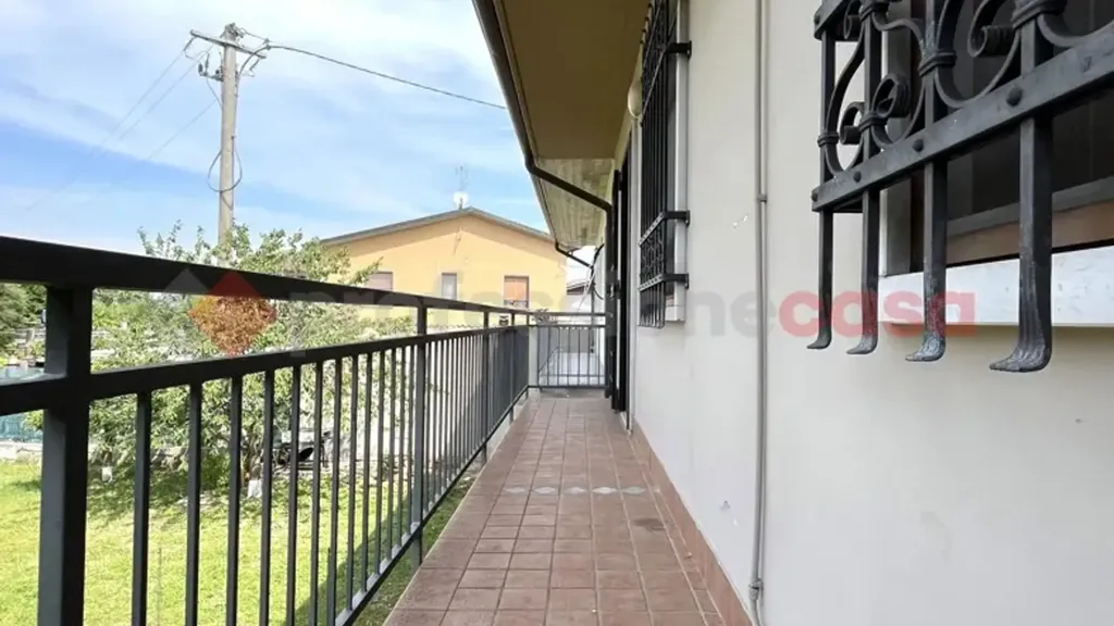 Rõdu - Semi-detached Villa with Garden in Erbe'