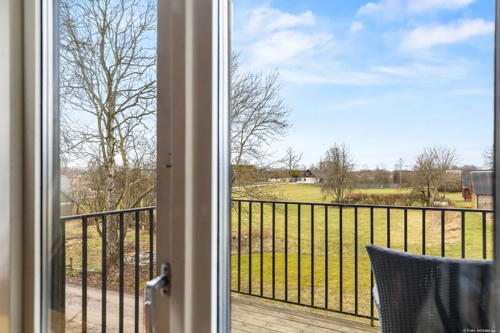 Balcon - Two-Storey Villa with Workshop in Alesta, Sjöbo