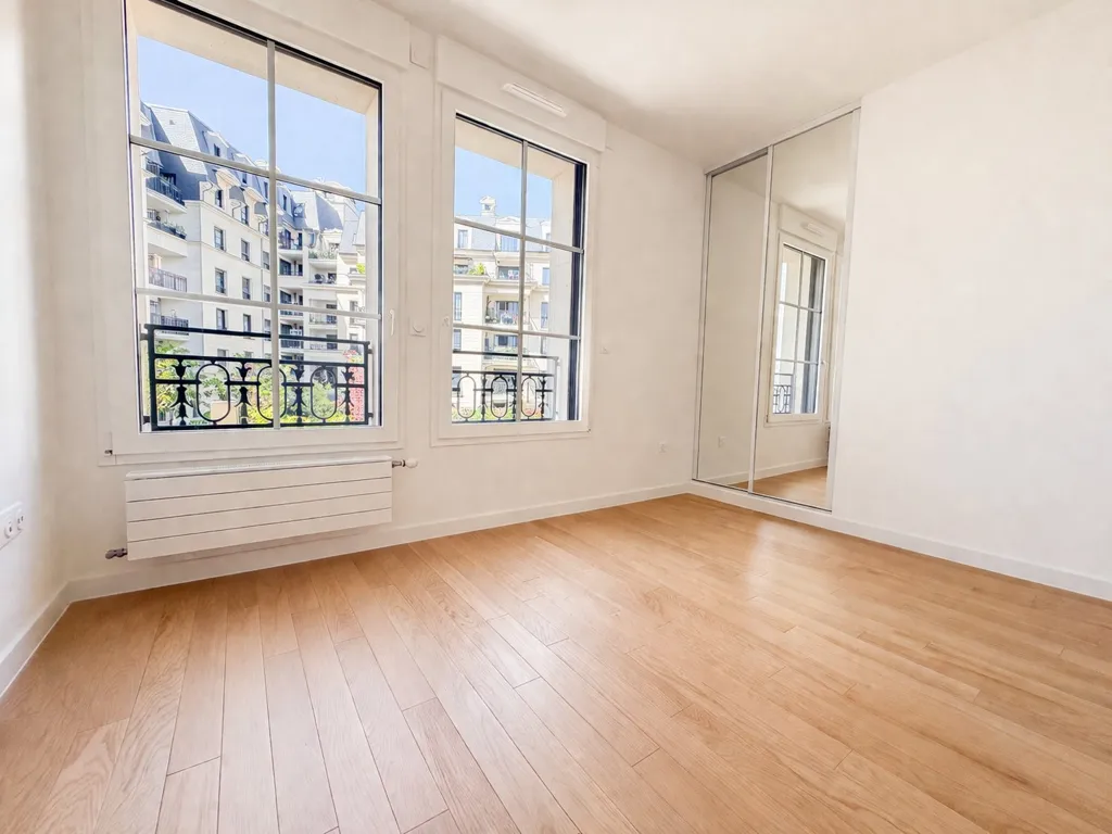 Toad - Contemporary House with Lake View in Clamart