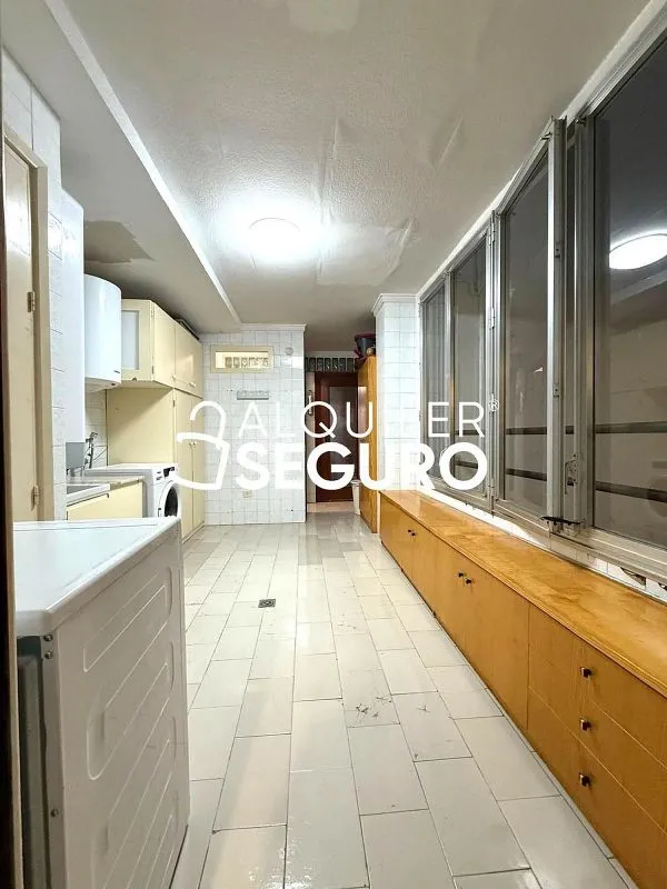 Cuisine - Bright Apartment with Terrace in Elda