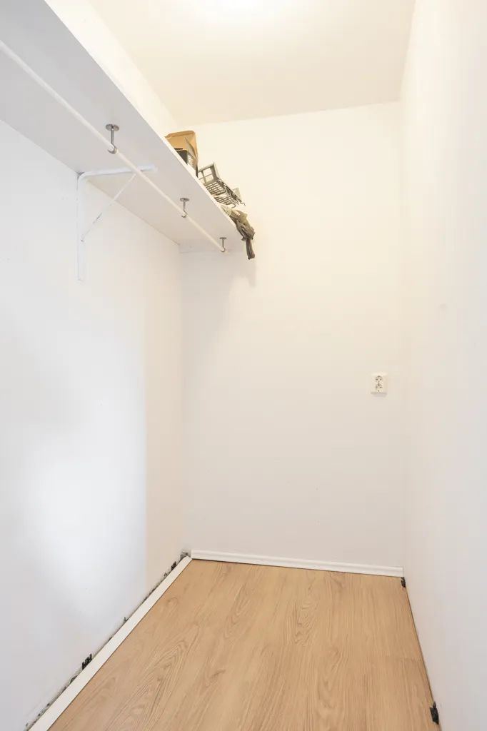 Toad - Modern Flat with South-Facing Balcony in Lund
