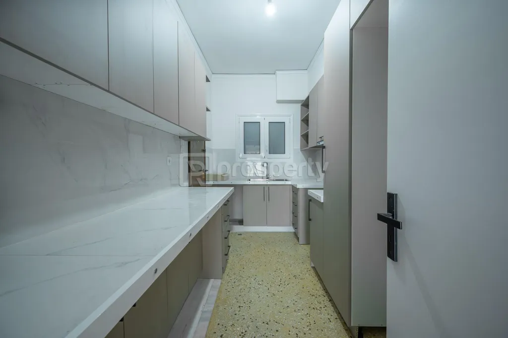 Köök - Renovated Apartment with Sea View in Patras