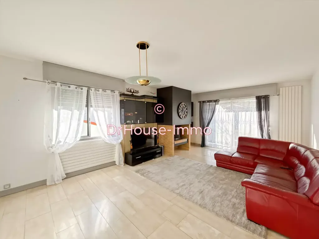 Elutuba - Three-Bedroom House with Garden in Mérignac
