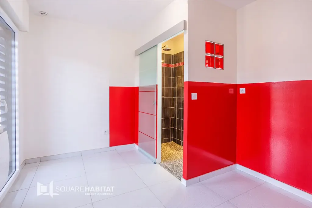 8-room house in Artres